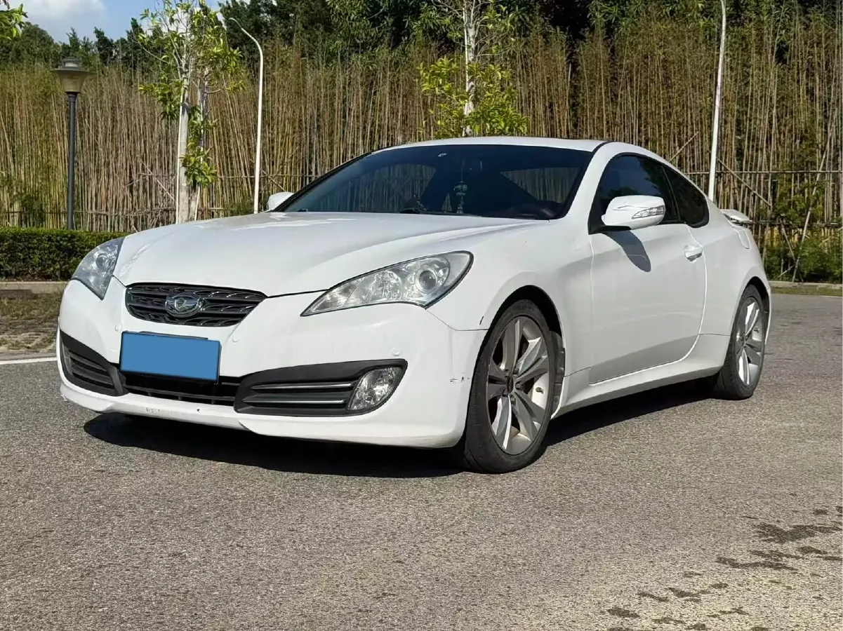 2009 Hyundai Rohens-Coupe 2.0T 210HP L4 5AT,autocango,china used car exporter,china ev exporter,chinese used car exporter,chinese used ev exporter