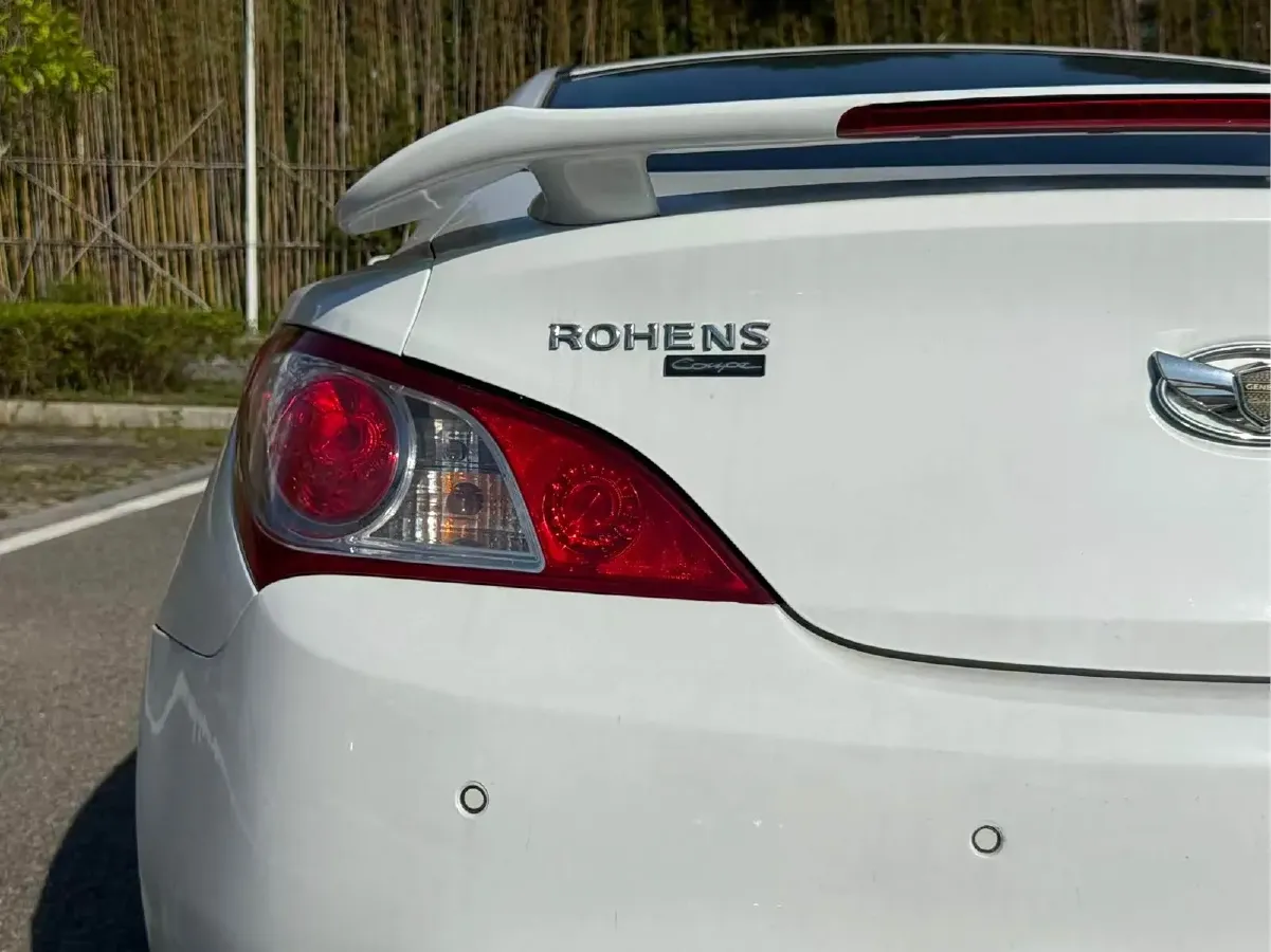 2009 Hyundai Rohens-Coupe 2.0T 210HP L4 5AT,autocango,china used car exporter,china ev exporter,chinese used car exporter,chinese used ev exporter