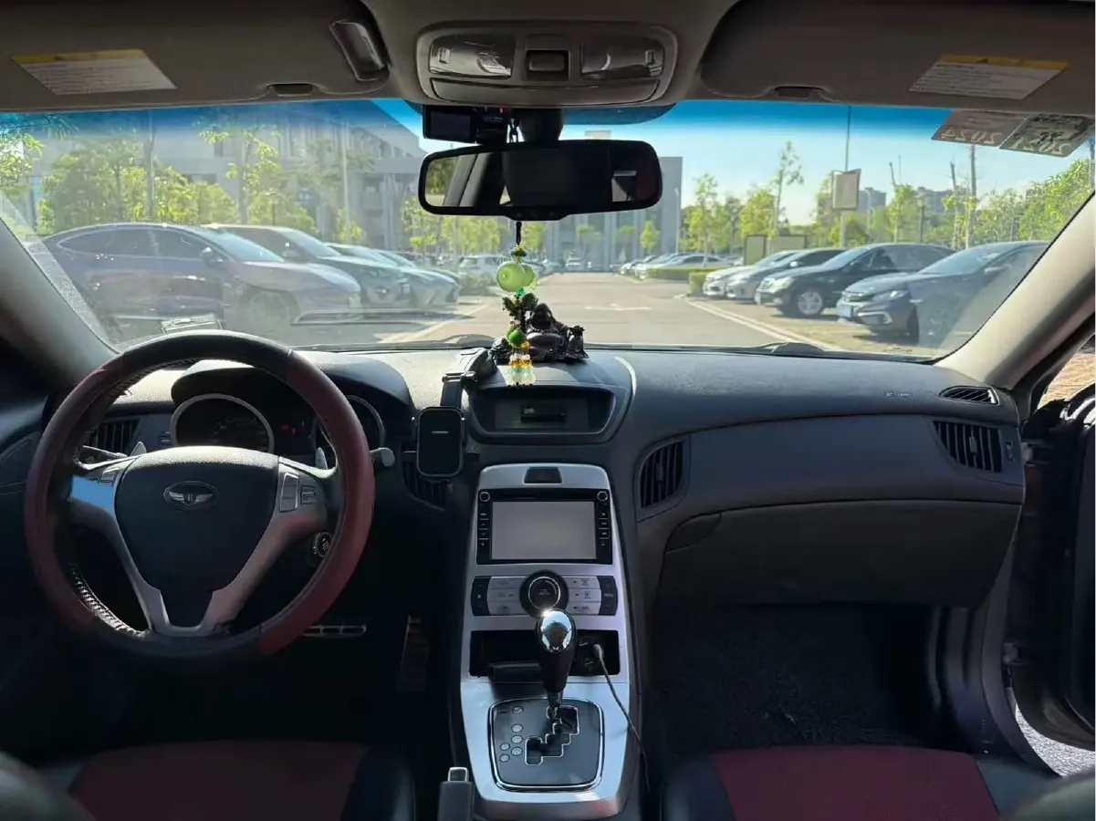 2009 Hyundai Rohens-Coupe 2.0T 210HP L4 5AT,autocango,china used car exporter,china ev exporter,chinese used car exporter,chinese used ev exporter