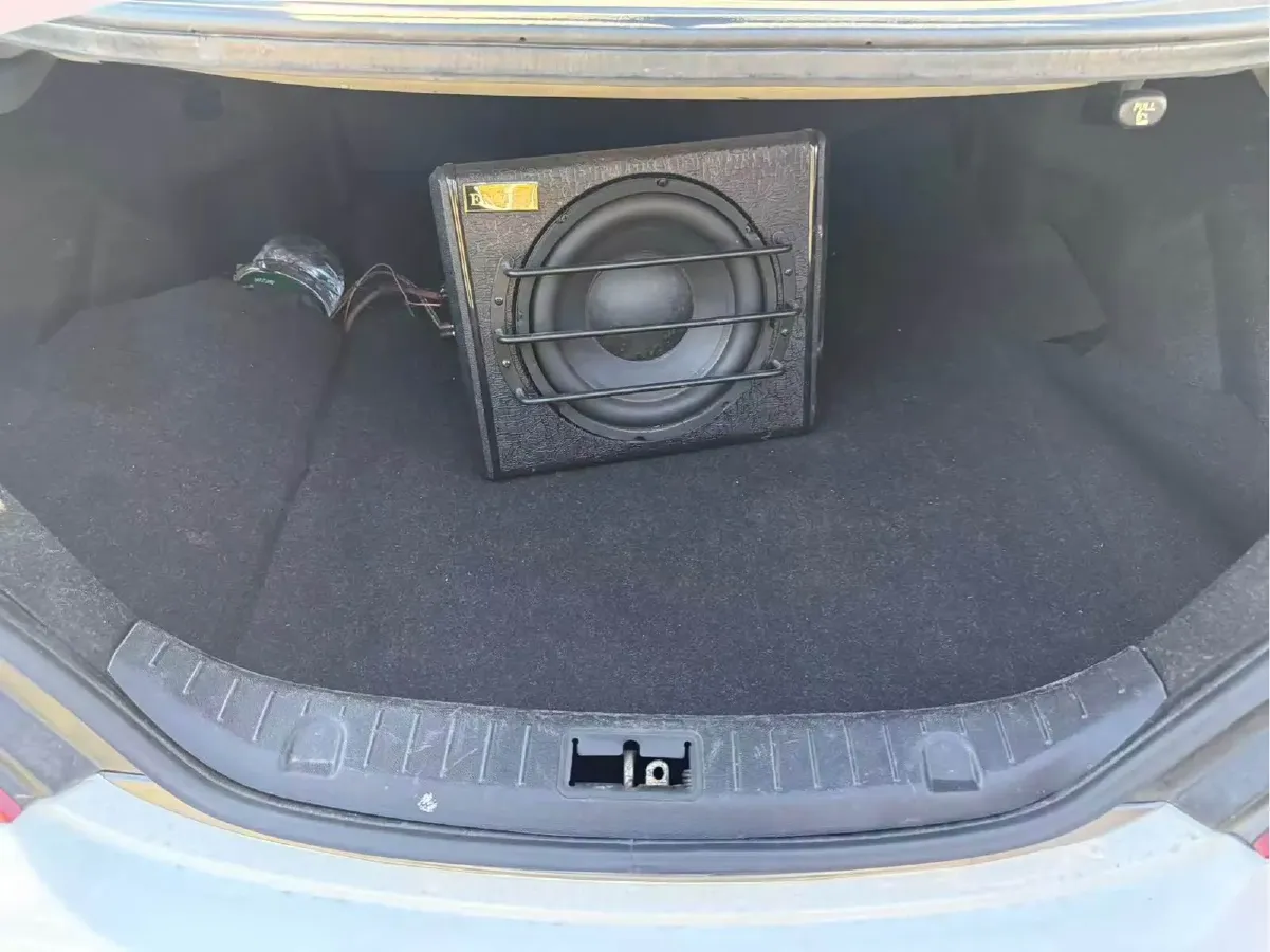 2009 Hyundai Rohens-Coupe 2.0T 210HP L4 5AT,autocango,china used car exporter,china ev exporter,chinese used car exporter,chinese used ev exporter