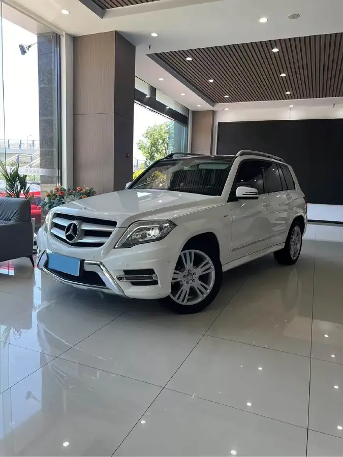 2015 Mercedes-Benz GLK Class 2.0T 211HP L4 7AT