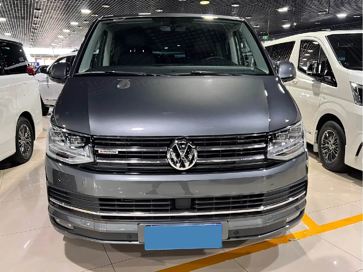 2019 Volkswagen Multivan 2.0T 204HP L4 7DCT,autocango,china used car exporter,china ev exporter,chinese used car exporter,chinese used ev exporter
