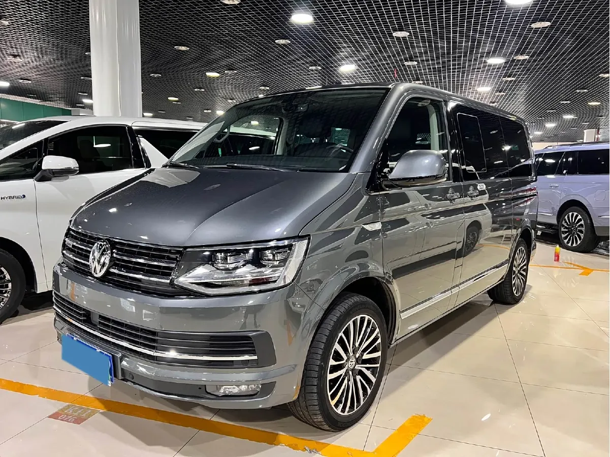 2019 Volkswagen Multivan 2.0T 204HP L4 7DCT,autocango,china used car exporter,china ev exporter,chinese used car exporter,chinese used ev exporter
