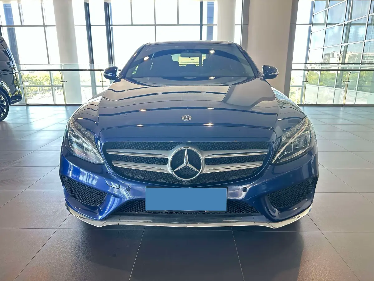 2018 Mercedes-Benz C Class 2.0T 184HP L4 9AT