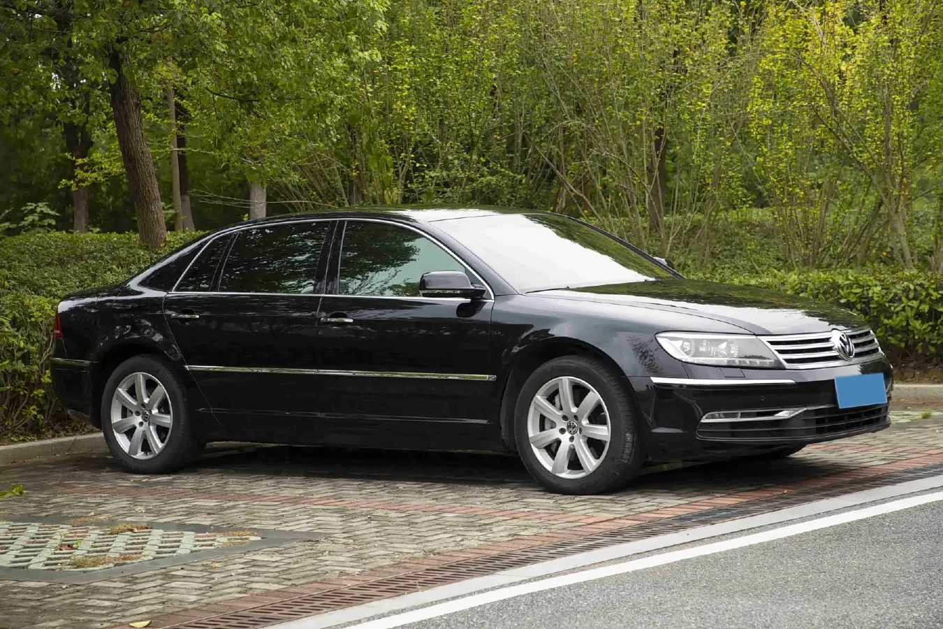 2012 Volkswagen Pheaton 3.0L 250HP V6 6AT,autocango,china used car exporter,china ev exporter,chinese used car exporter,chinese used ev exporter