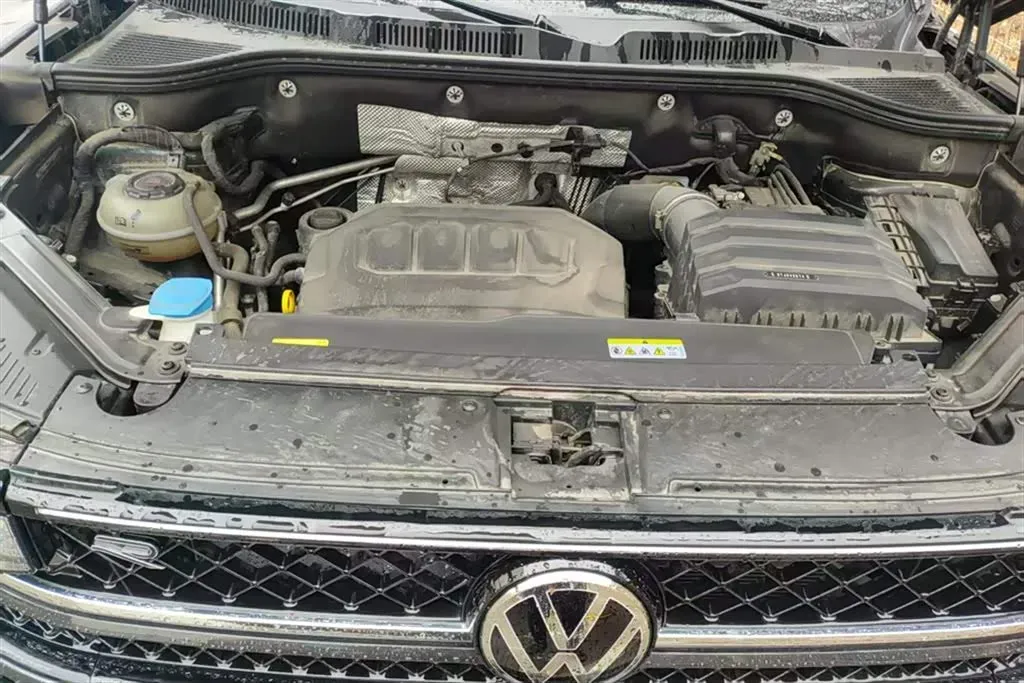 2023 Volkswagen Tavendor 2.0T 220HP L4 7DCT,autocango,china used car exporter,china ev exporter,chinese used car exporter,chinese used ev exporter