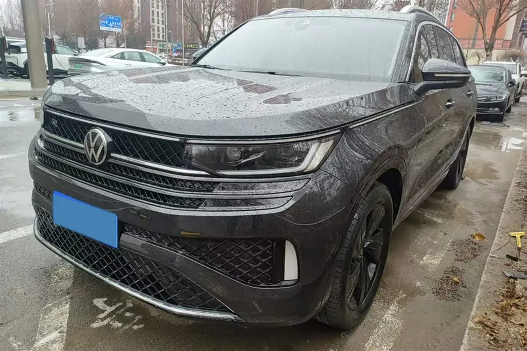 2023 Volkswagen Tavendor 2.0T 220HP L4 7DCT,autocango,china used car exporter,china ev exporter,chinese used car exporter,chinese used ev exporter