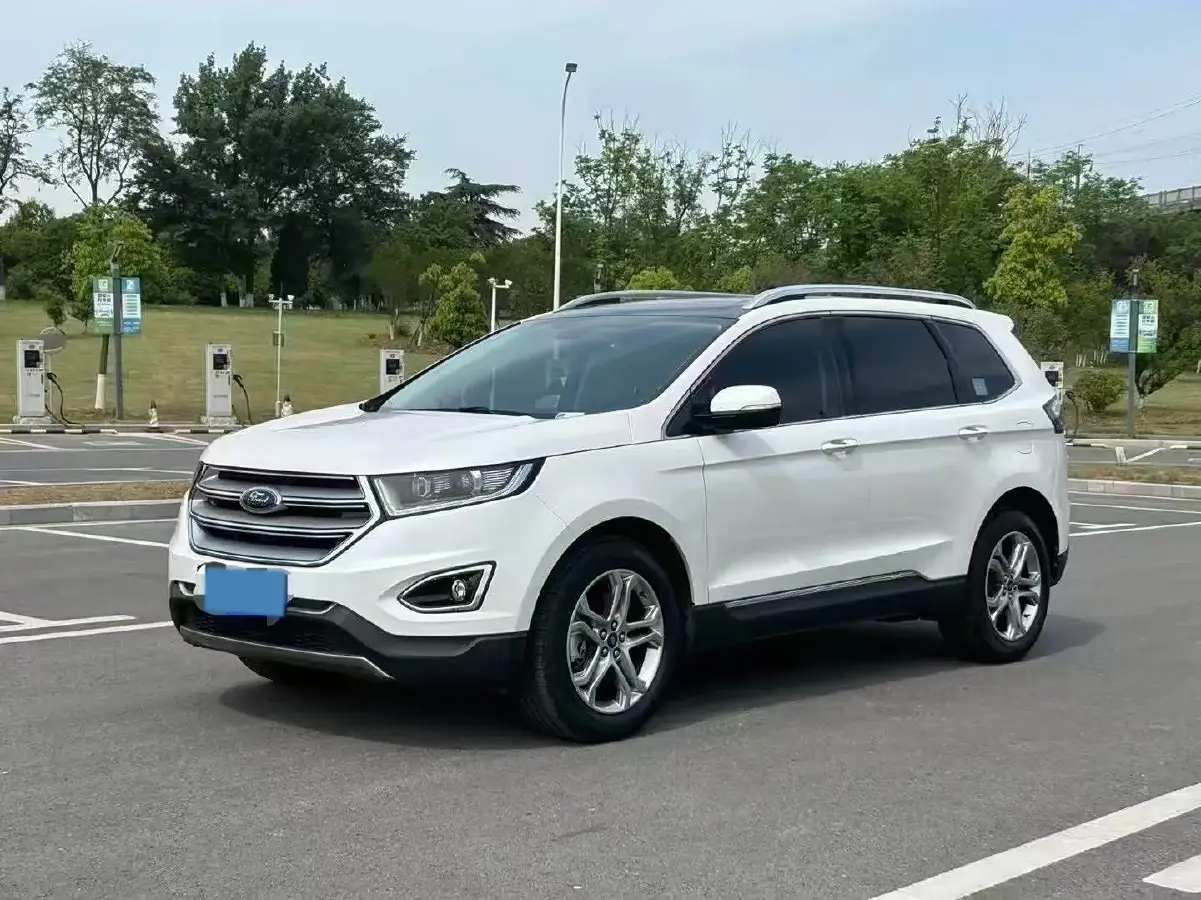 2018 Ford Edge 2.0T 245HP L4 6AT