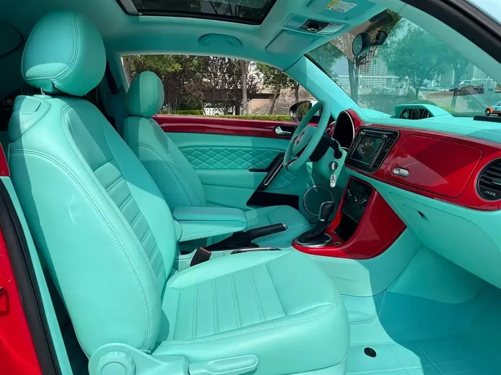 2018 Volkswagen Beetle 1.2T 105HP L4 7DCT,autocango,china used car exporter,china ev exporter,chinese used car exporter,chinese used ev exporter