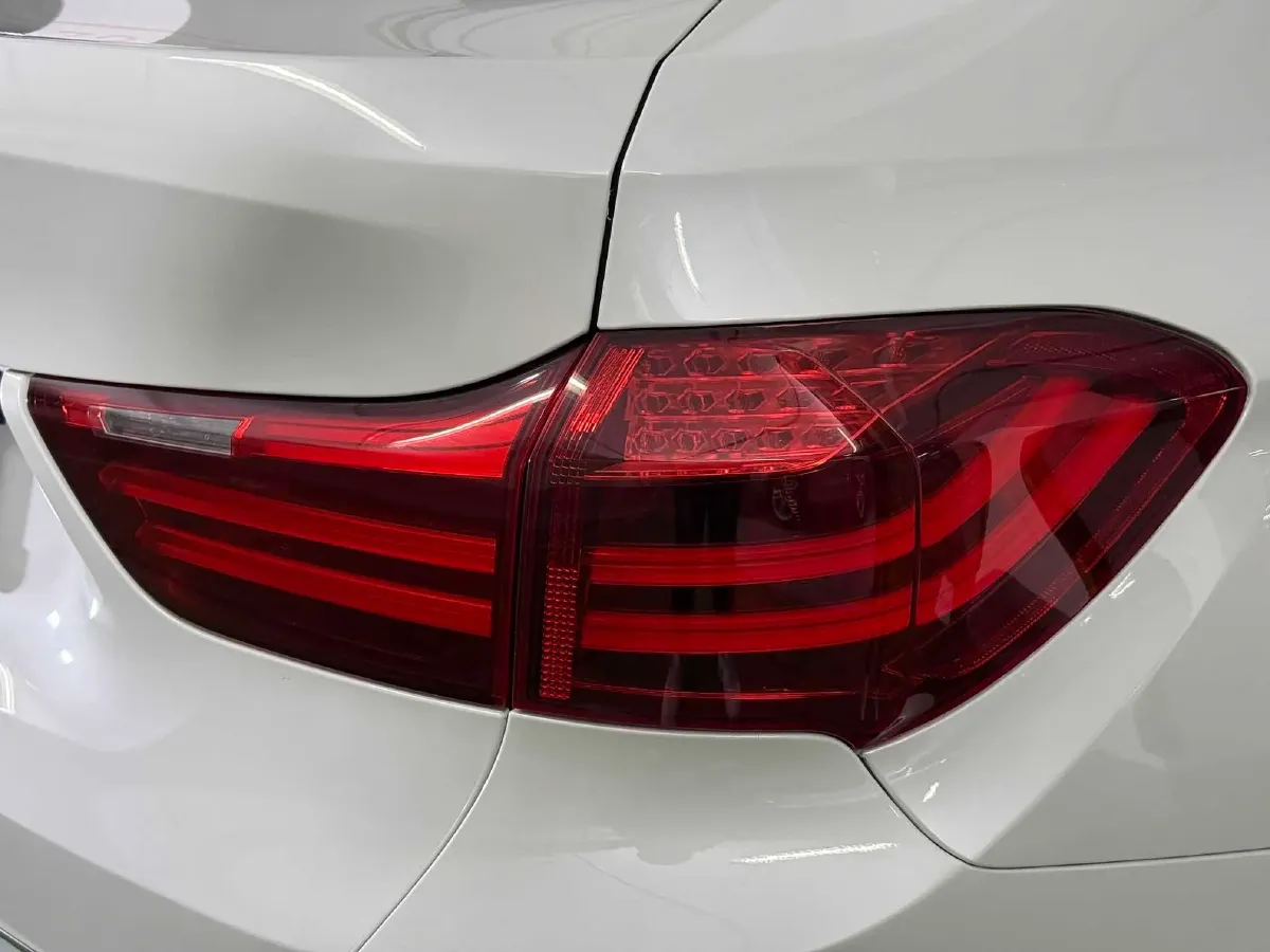 2014 BMW 5 Series GT 2.0T 245HP L4 8AT,autocango,china used car exporter,china ev exporter,chinese used car exporter,chinese used ev exporter