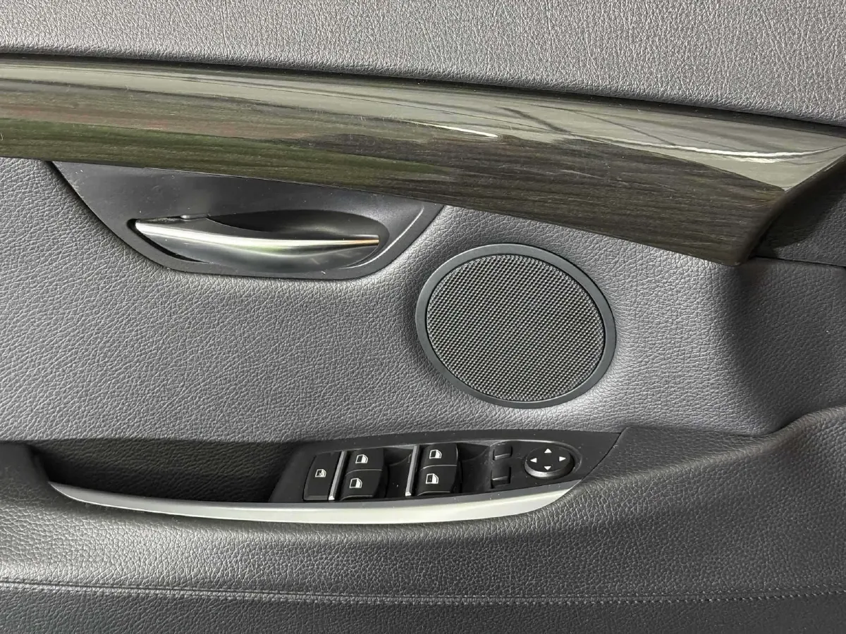 2014 BMW 5 Series GT 2.0T 245HP L4 8AT,autocango,china used car exporter,china ev exporter,chinese used car exporter,chinese used ev exporter