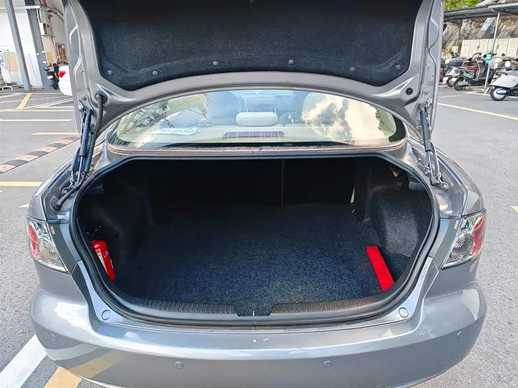 2012 Mazda 6 2.0L 147HP L4 5AT,autocango,china used car exporter,china ev exporter,chinese used car exporter,chinese used ev exporter