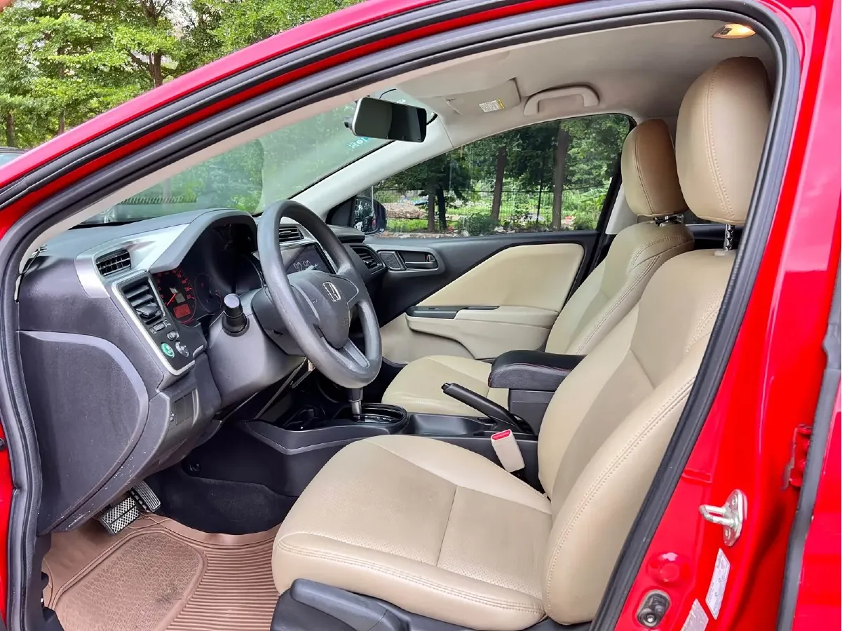 2015 Honda City 1.5L 131HP L4 CVT,autocango,china used car exporter,china ev exporter,chinese used car exporter,chinese used ev exporter