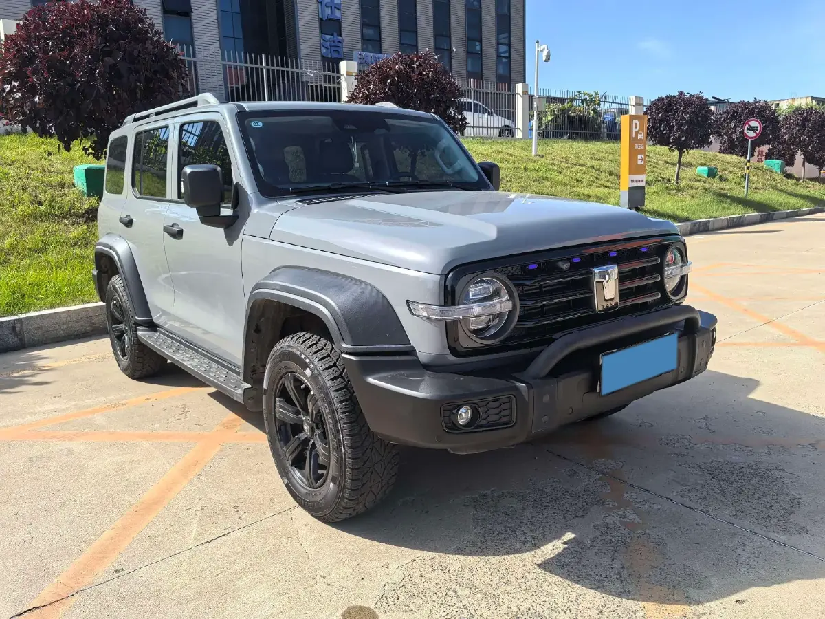 2021 Tank 300 2.0T 227HP L4 8AT