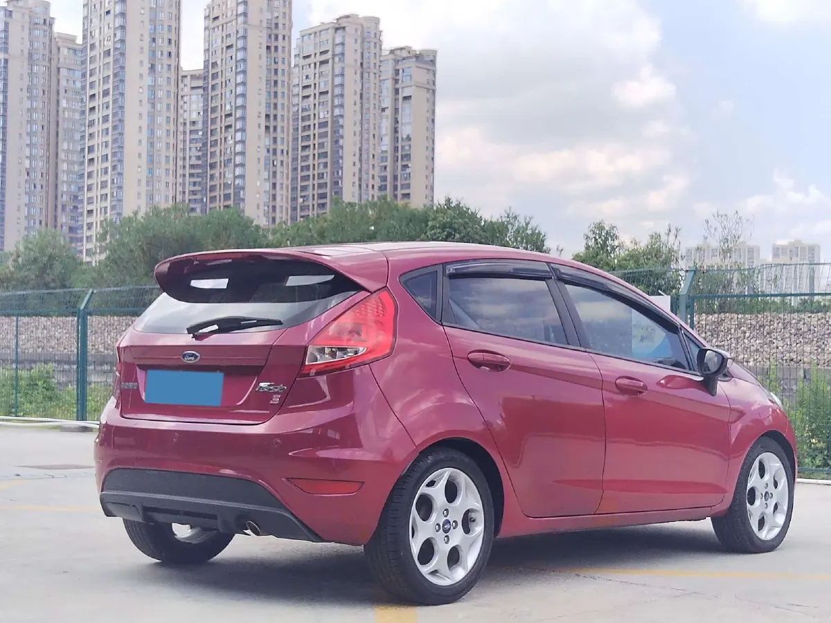 2012 Ford Fiesta 1.5L 103HP L4 4AT,autocango,china used car exporter,china ev exporter,chinese used car exporter,chinese used ev exporter
