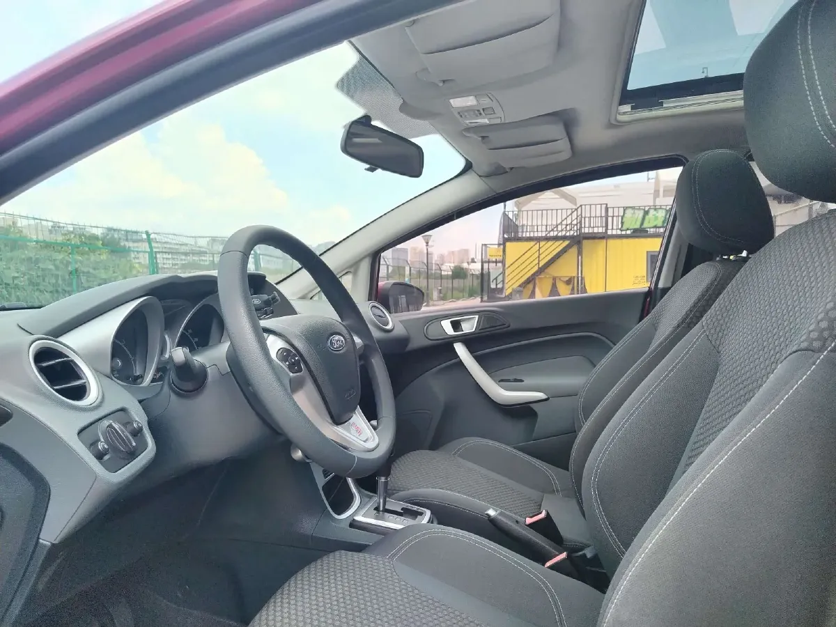 2012 Ford Fiesta 1.5L 103HP L4 4AT,autocango,china used car exporter,china ev exporter,chinese used car exporter,chinese used ev exporter