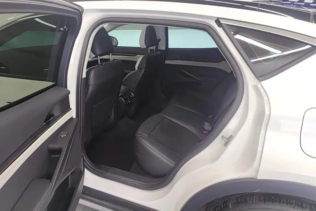 2022 Ford EVOS 2.0T 238HP L4 8AT,autocango,china used car exporter,china ev exporter,chinese used car exporter,chinese used ev exporter