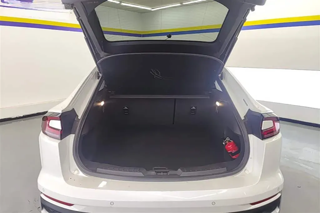 2022 Ford EVOS 2.0T 238HP L4 8AT,autocango,china used car exporter,china ev exporter,chinese used car exporter,chinese used ev exporter