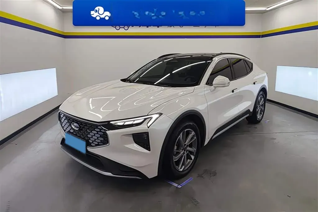 2022 Ford EVOS 2.0T 238HP L4 8AT,autocango,china used car exporter,china ev exporter,chinese used car exporter,chinese used ev exporter