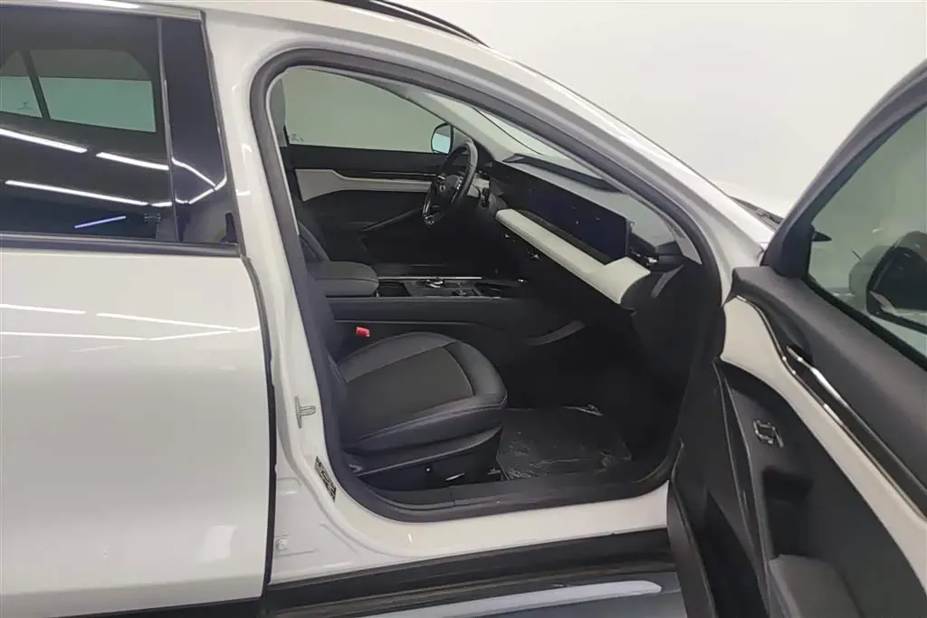 2022 Ford EVOS 2.0T 238HP L4 8AT,autocango,china used car exporter,china ev exporter,chinese used car exporter,chinese used ev exporter