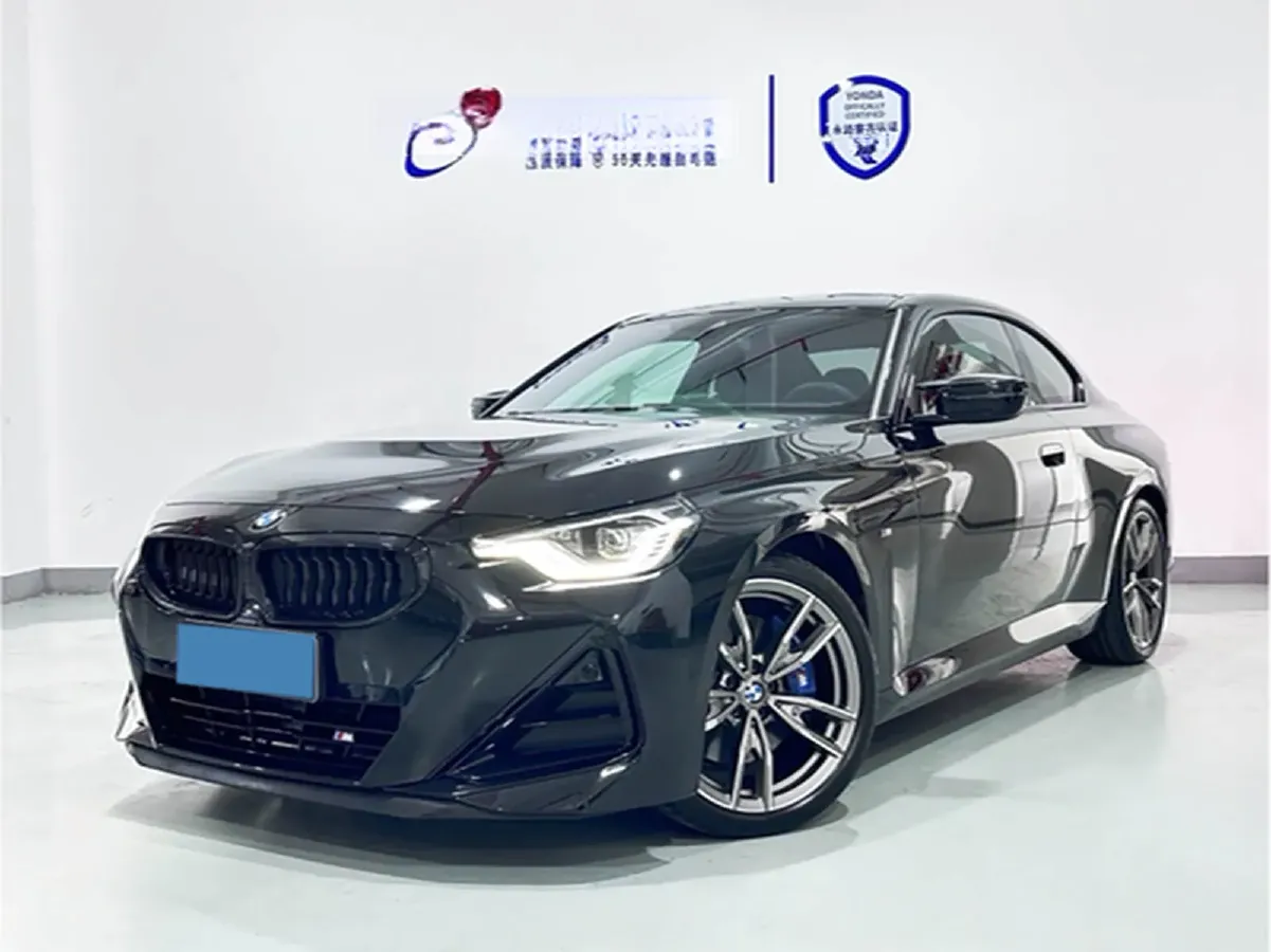 2023 BMW 3.0T 333HP L6 8AT,autocango,china used car exporter,china ev exporter,chinese used car exporter,chinese used ev exporter