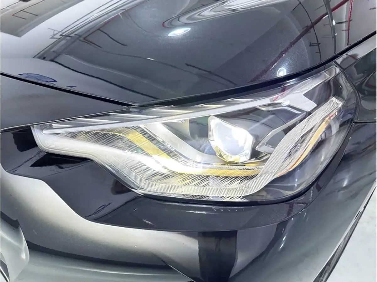 2023 BMW 3.0T 333HP L6 8AT,autocango,china used car exporter,china ev exporter,chinese used car exporter,chinese used ev exporter