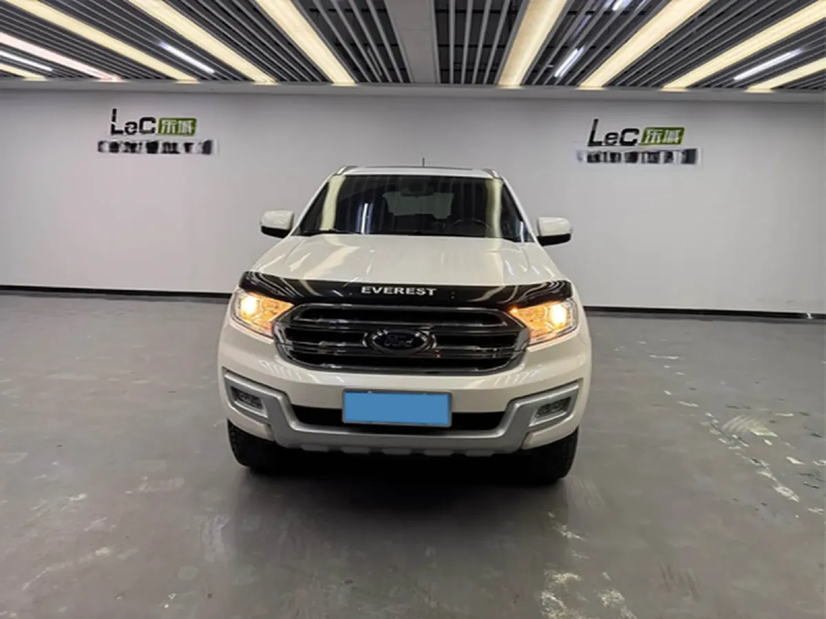 2017 Ford Everest 2.0T 245HP L4 6AT,autocango,china used car exporter,china ev exporter,chinese used car exporter,chinese used ev exporter