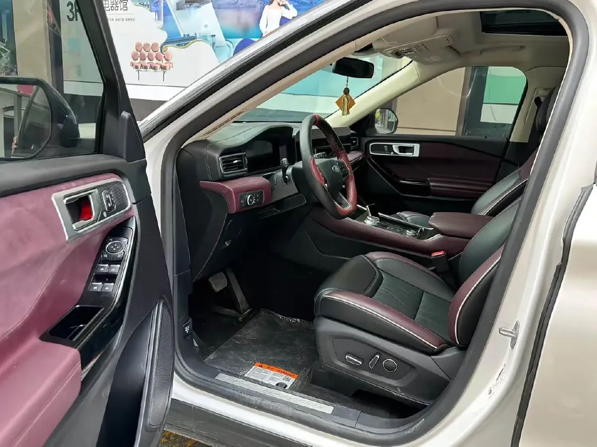 2023 Ford Explorer 2.3T 276HP L4 10AT,autocango,china used car exporter,china ev exporter,chinese used car exporter,chinese used ev exporter