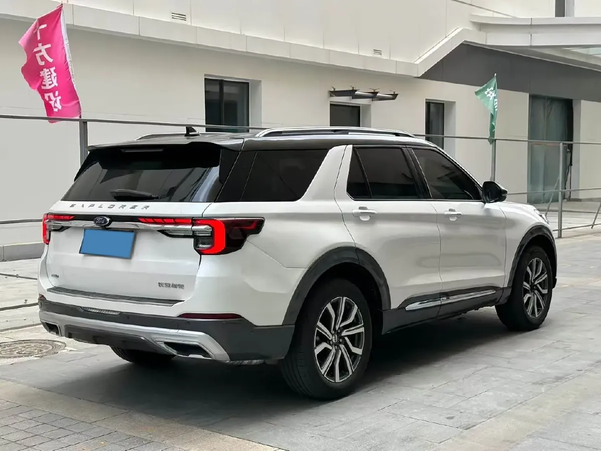 2023 Ford Explorer 2.3T 276HP L4 10AT,autocango,china used car exporter,china ev exporter,chinese used car exporter,chinese used ev exporter
