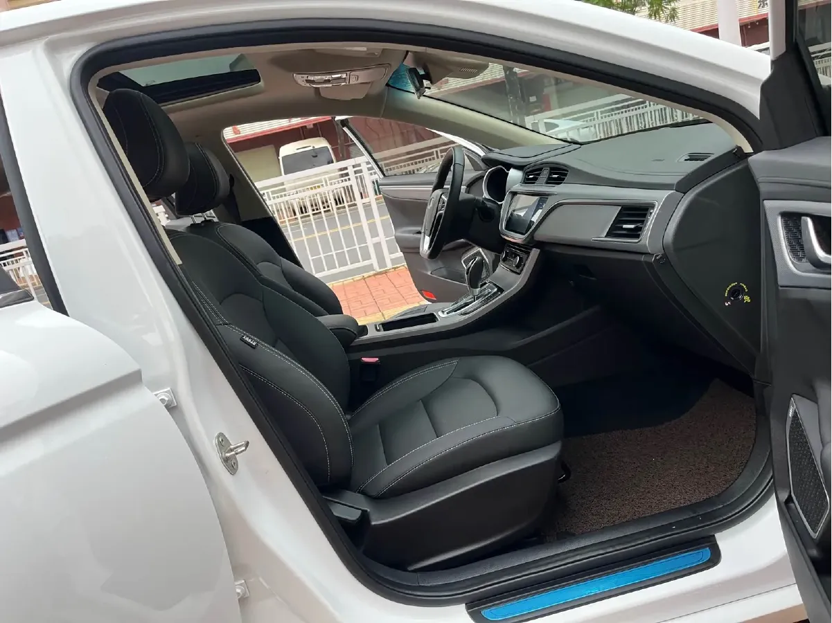 2018 Geely Emgrand GL 1.4T 133HP L4 6DCT,autocango,china used car exporter,china ev exporter,chinese used car exporter,chinese used ev exporter