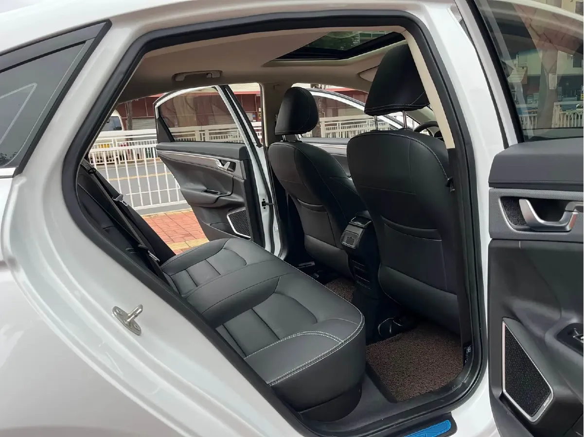 2018 Geely Emgrand GL 1.4T 133HP L4 6DCT,autocango,china used car exporter,china ev exporter,chinese used car exporter,chinese used ev exporter