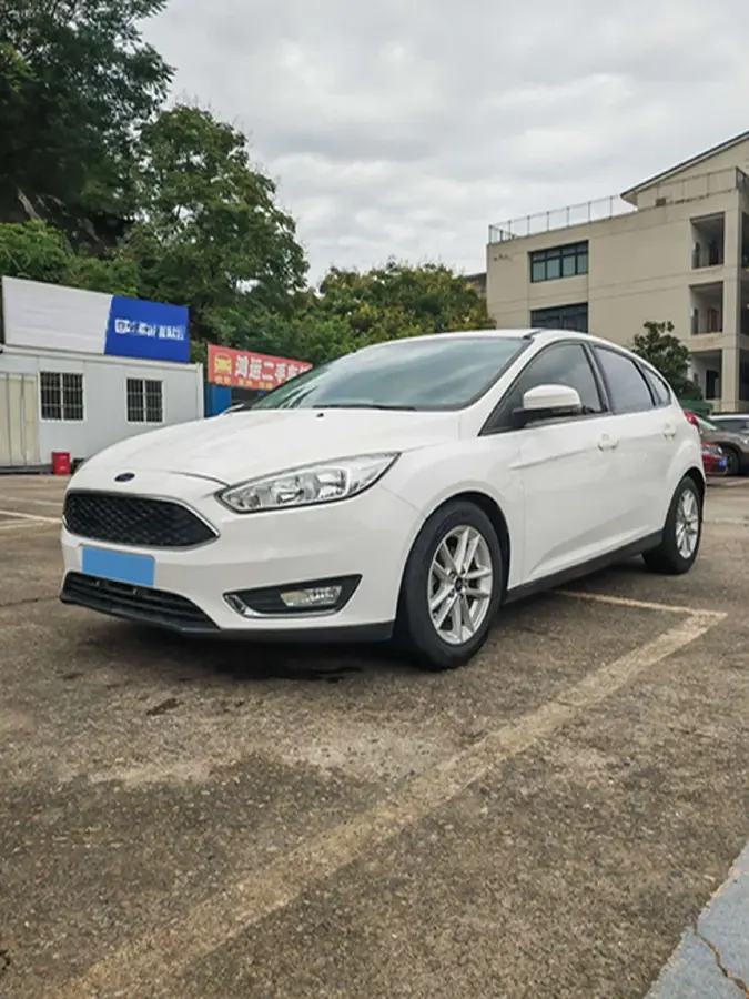 2015 Ford Focus 1.0T 125HP L3 6AT