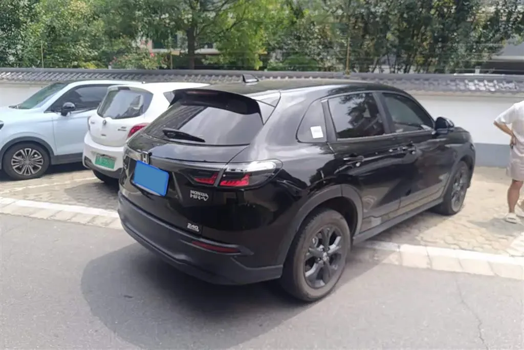 2023 Honda HR-V 1.5T 182HP L4 CVT,autocango,china used car exporter,china ev exporter,chinese used car exporter,chinese used ev exporter