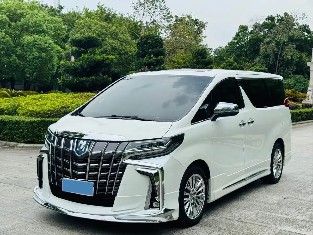 2015 Toyota Alphard 3.5L 275HP V6 6AT