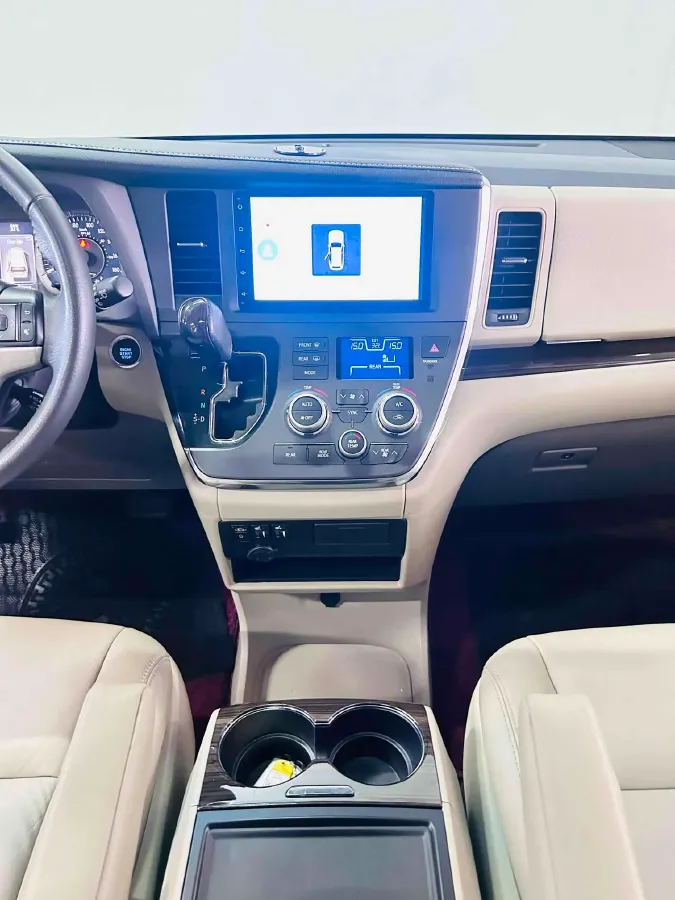 2015 Toyota Sienna 3.5L 269HP V6 6AT,autocango,china used car exporter,china ev exporter,chinese used car exporter,chinese used ev exporter