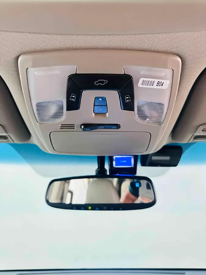 2015 Toyota Sienna 3.5L 269HP V6 6AT,autocango,china used car exporter,china ev exporter,chinese used car exporter,chinese used ev exporter