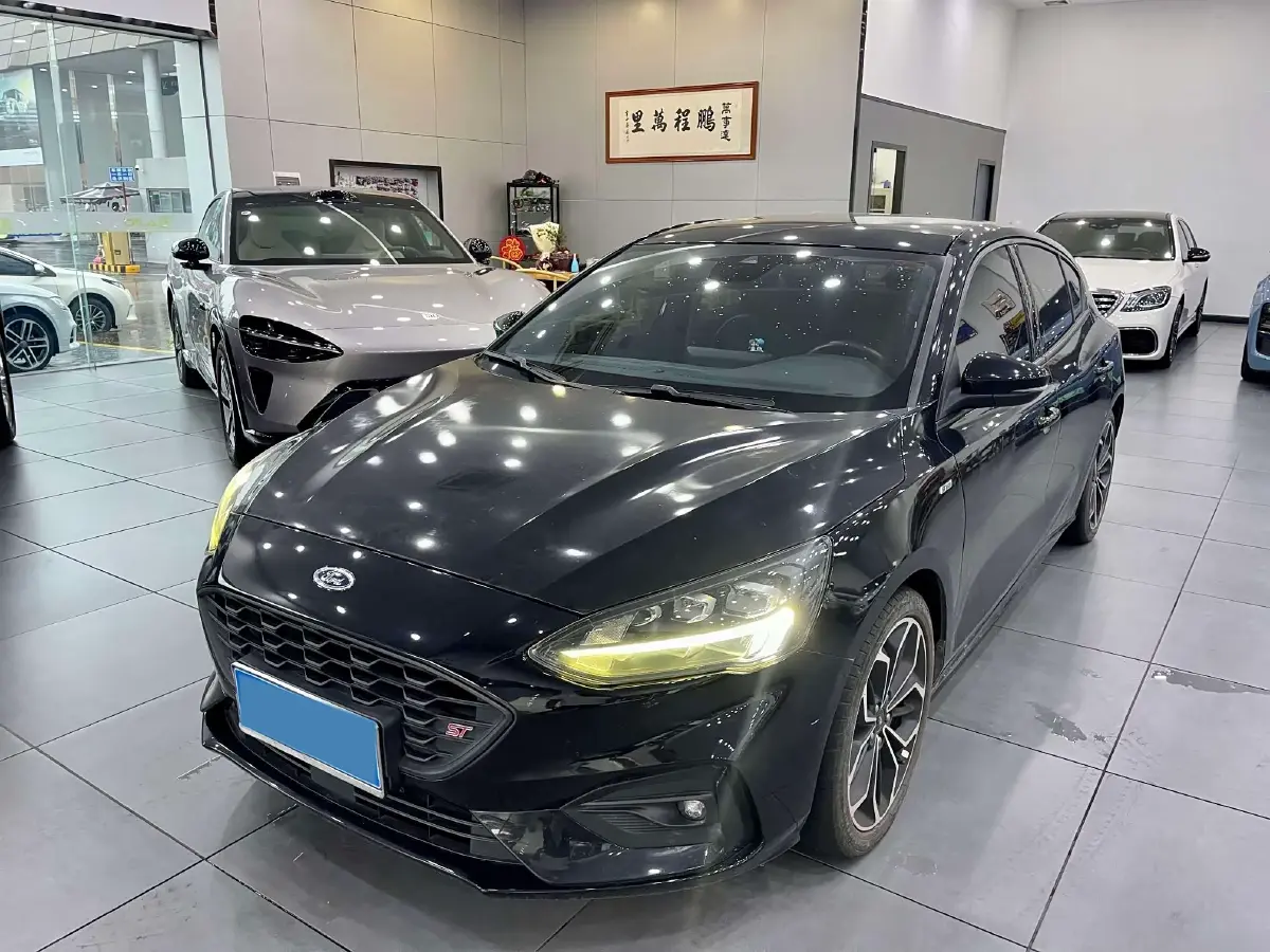 2021 Ford Focus 1.5T 174HP L3 8AT