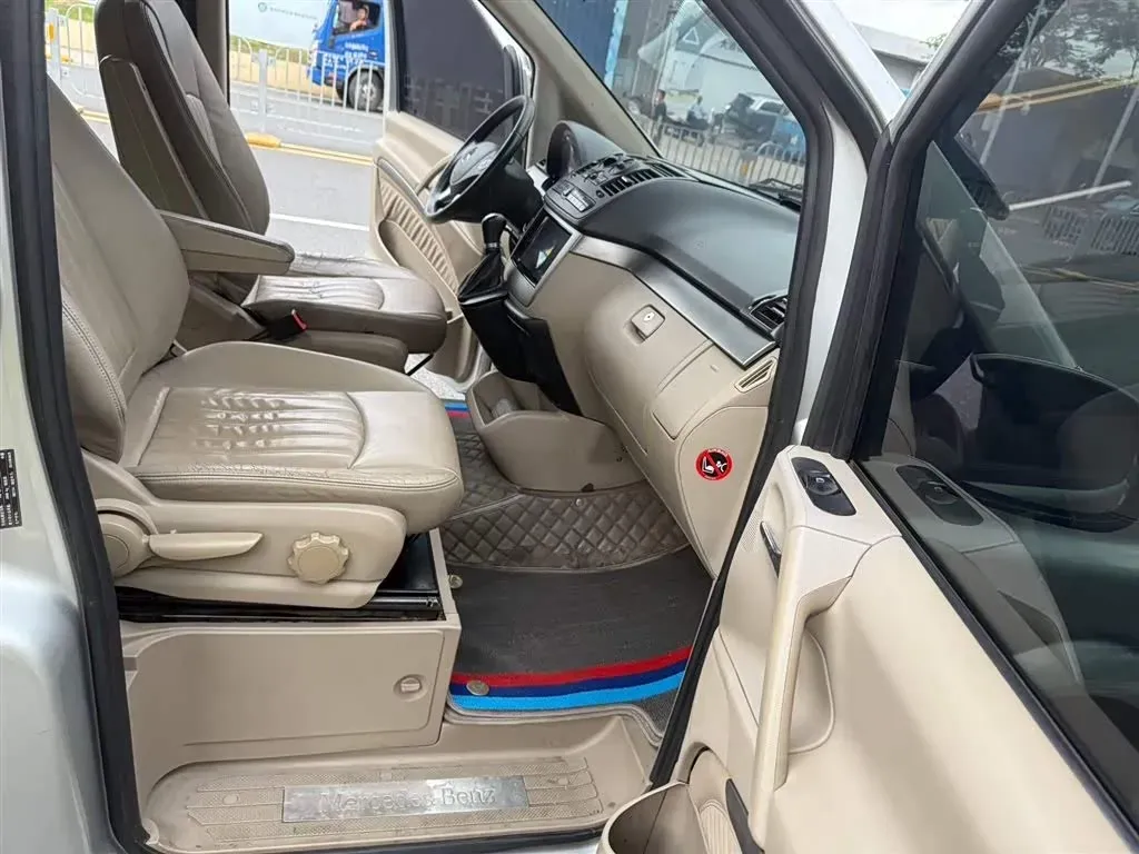 2011 Mercedes-Benz Viano 2.5L 190HP V6 5AT,autocango,china used car exporter,china ev exporter,chinese used car exporter,chinese used ev exporter