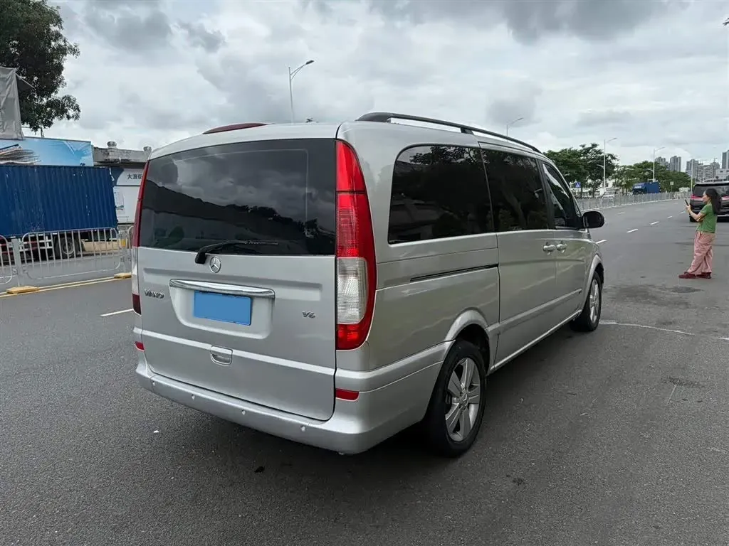 2011 Mercedes-Benz Viano 2.5L 190HP V6 5AT,autocango,china used car exporter,china ev exporter,chinese used car exporter,chinese used ev exporter