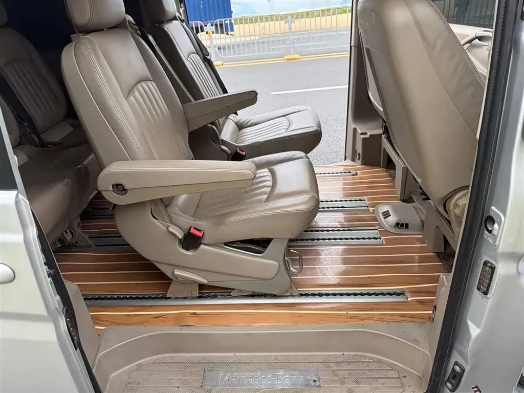 2011 Mercedes-Benz Viano 2.5L 190HP V6 5AT,autocango,china used car exporter,china ev exporter,chinese used car exporter,chinese used ev exporter