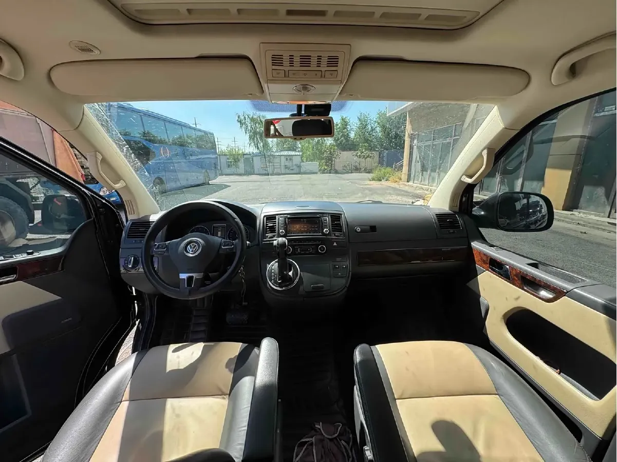 2012 Volkswagen Multivan 2.0T 204HP L4 7DCT,autocango,china used car exporter,china ev exporter,chinese used car exporter,chinese used ev exporter