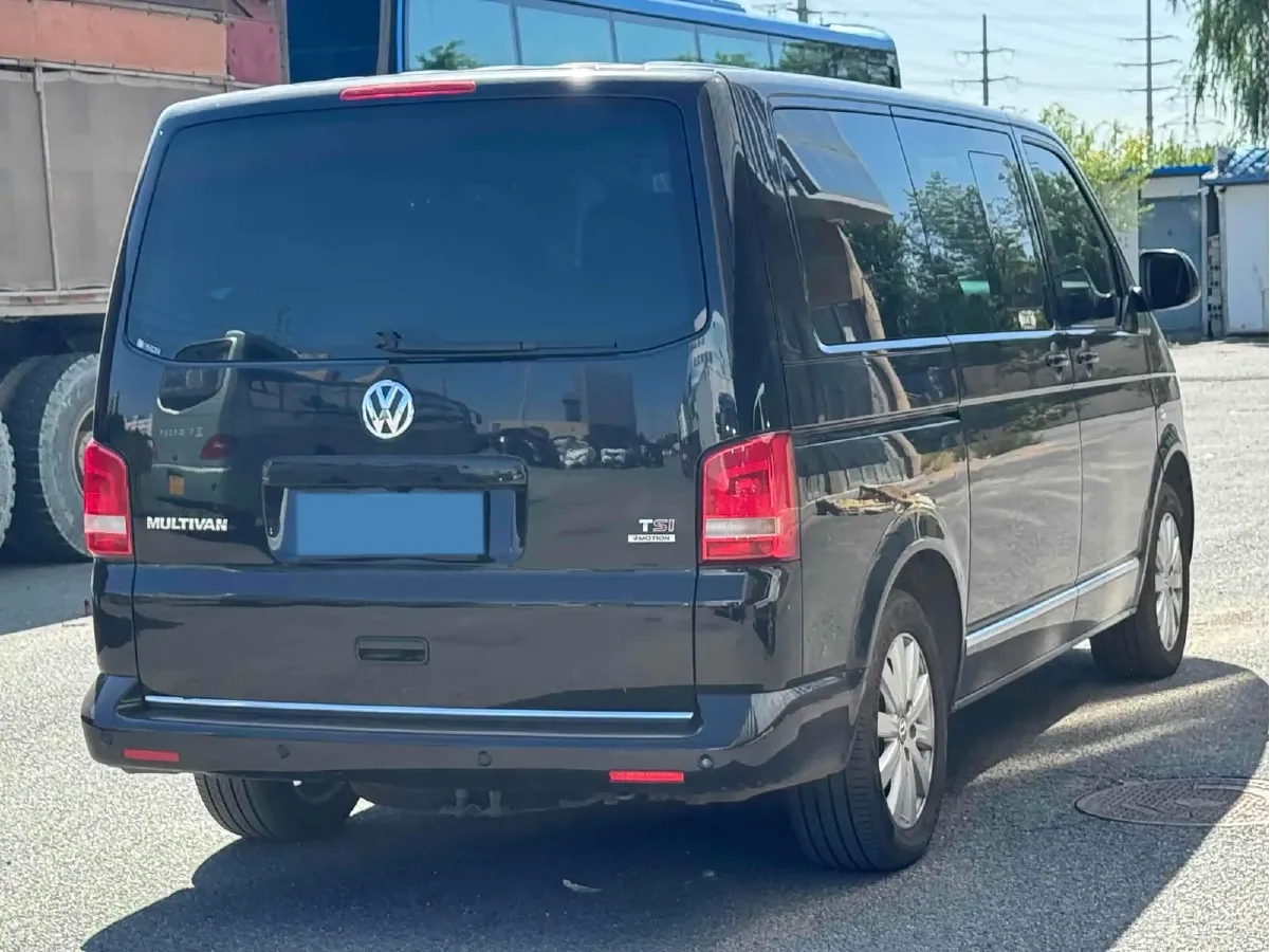 2012 Volkswagen Multivan 2.0T 204HP L4 7DCT,autocango,china used car exporter,china ev exporter,chinese used car exporter,chinese used ev exporter