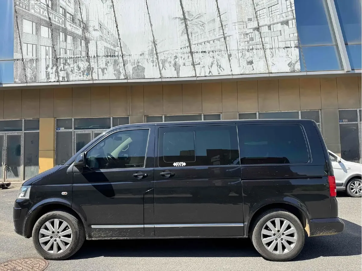 2012 Volkswagen Multivan 2.0T 204HP L4 7DCT,autocango,china used car exporter,china ev exporter,chinese used car exporter,chinese used ev exporter