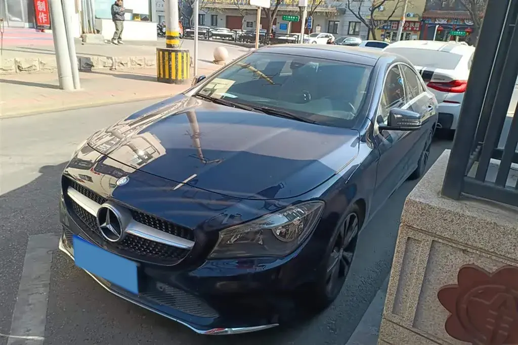 2016 Mercedes-Benz CLA Class 1.6T 156HP L4 7DCT