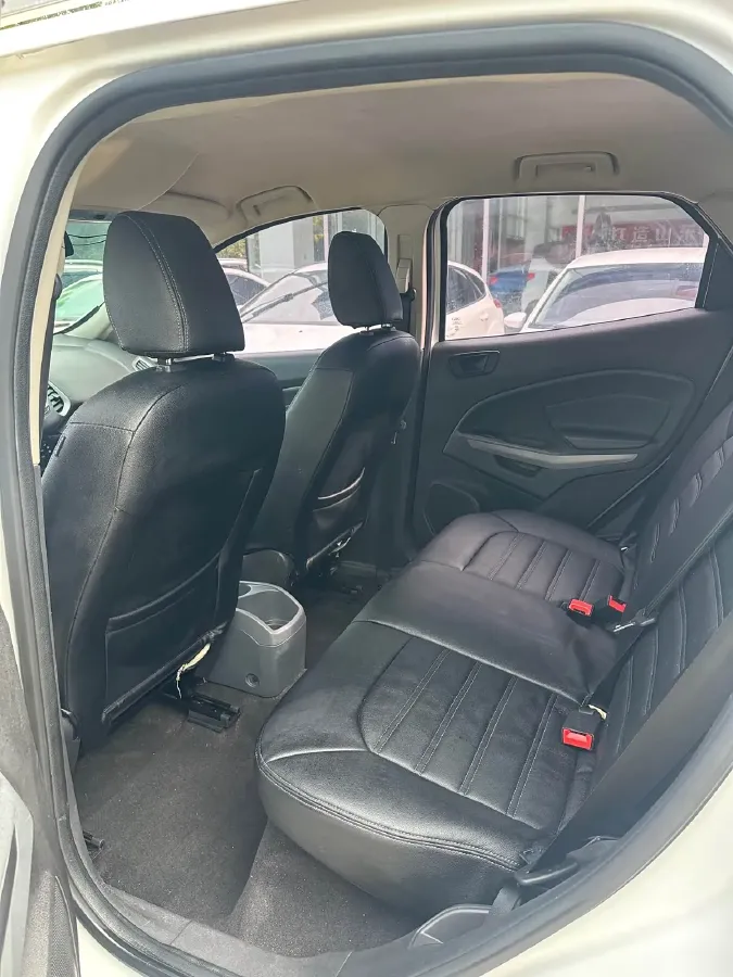 2013 Ford EcoSport 1.5L 110HP L4 5MT,autocango,china used car exporter,china ev exporter,chinese used car exporter,chinese used ev exporter