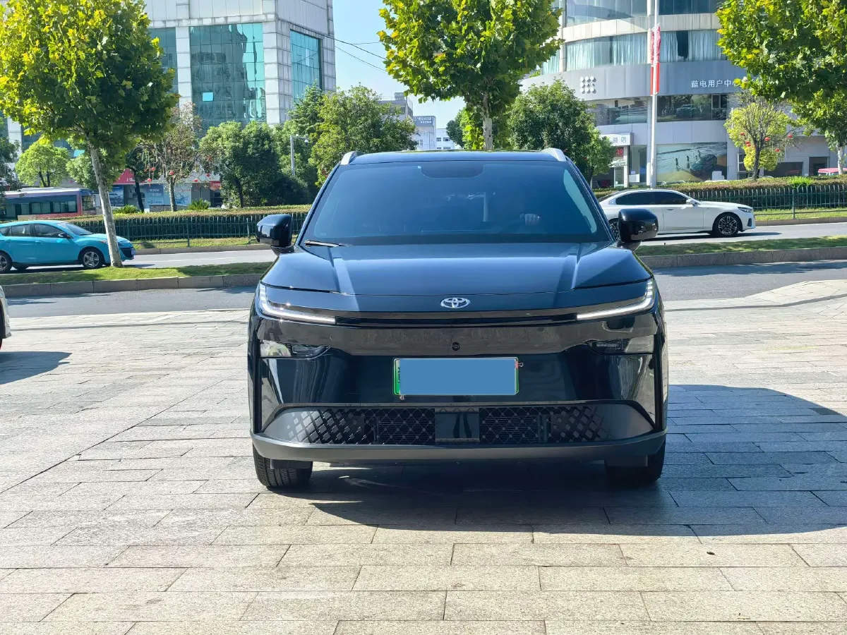 2025 Toyota BZ3X BEV 50.03KWH,autocango,china used car exporter,china ev exporter,chinese used car exporter,chinese used ev exporter