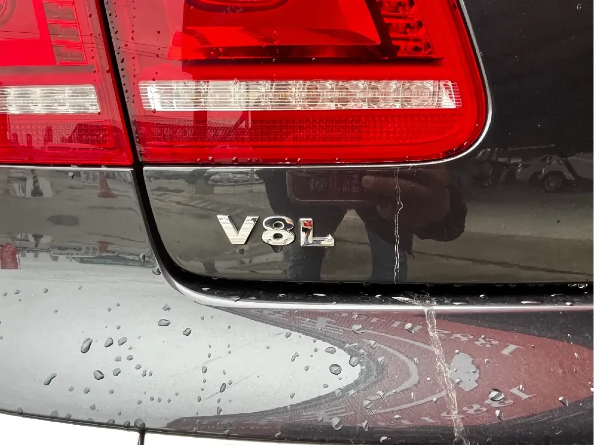 2011 Volkswagen Pheaton 4.2L 335HP V8 6AT,autocango,china used car exporter,china ev exporter,chinese used car exporter,chinese used ev exporter