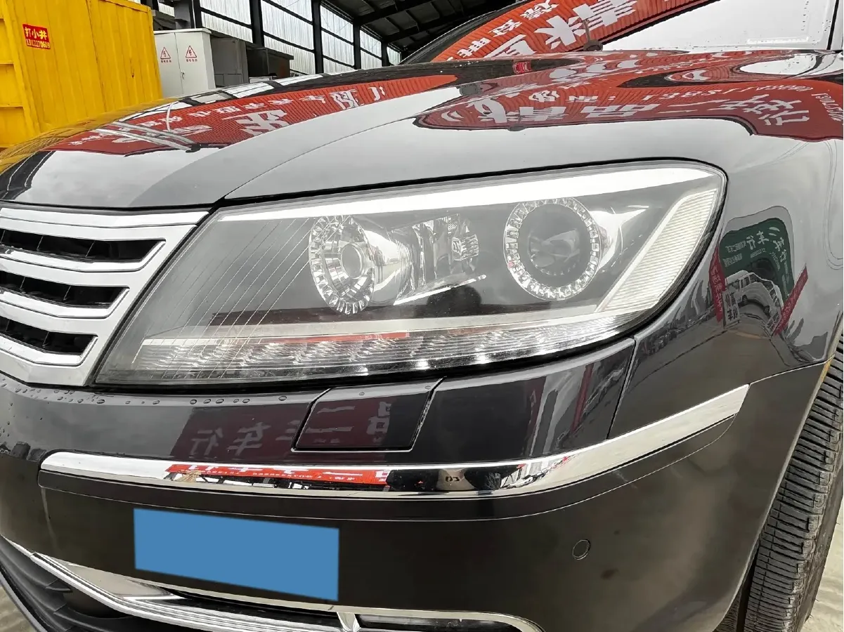 2011 Volkswagen Pheaton 4.2L 335HP V8 6AT,autocango,china used car exporter,china ev exporter,chinese used car exporter,chinese used ev exporter