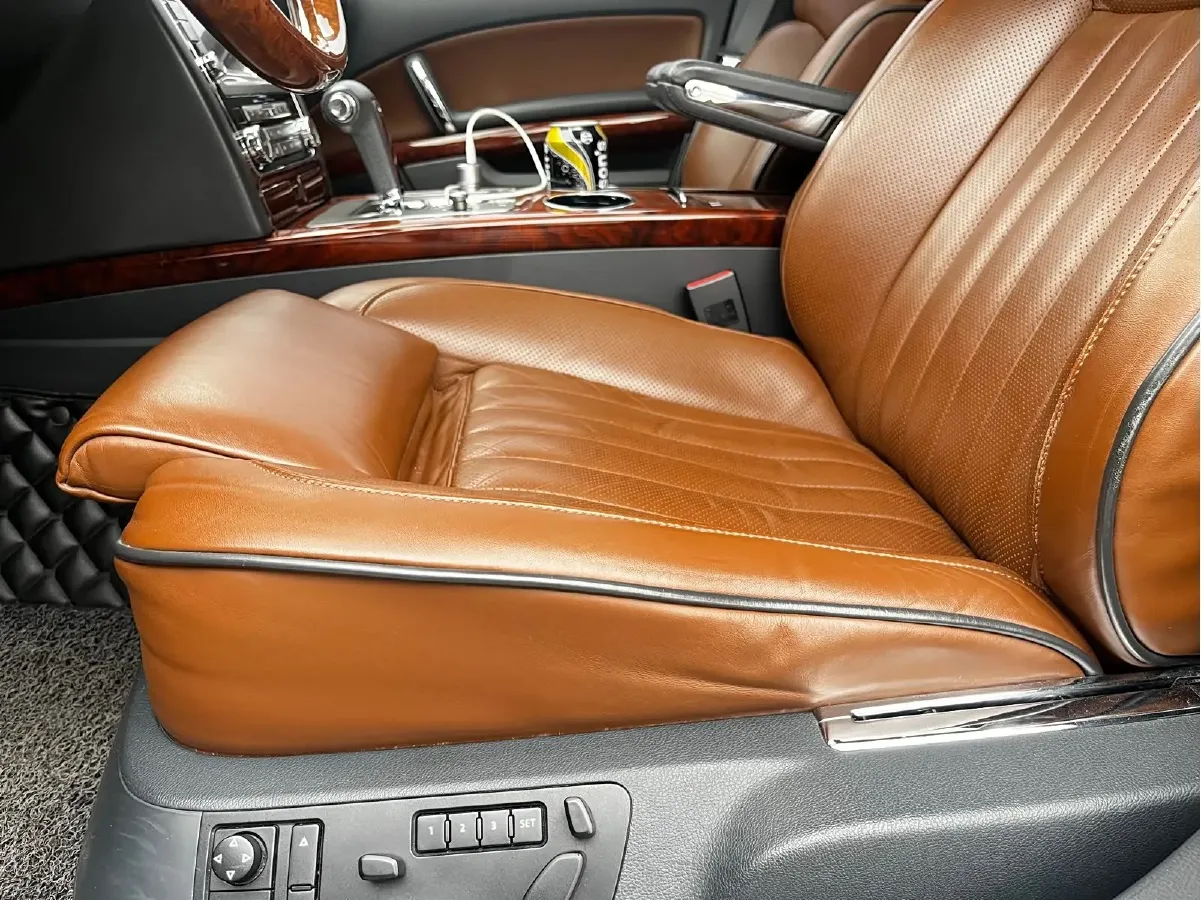 2011 Volkswagen Pheaton 4.2L 335HP V8 6AT,autocango,china used car exporter,china ev exporter,chinese used car exporter,chinese used ev exporter