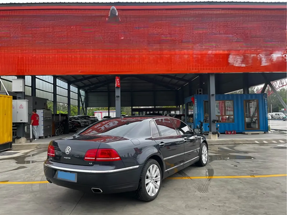 2011 Volkswagen Pheaton 4.2L 335HP V8 6AT,autocango,china used car exporter,china ev exporter,chinese used car exporter,chinese used ev exporter